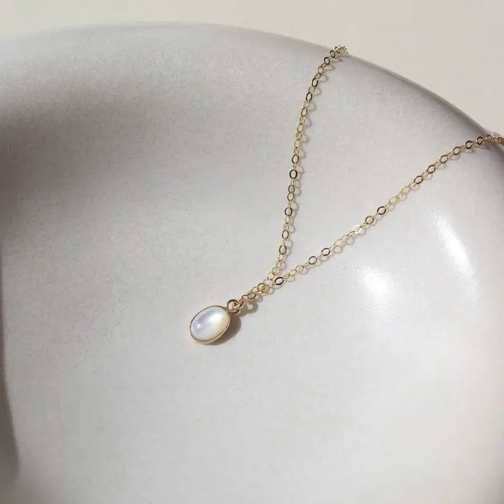 Aurelia Mother of Pearl Pendant Necklace